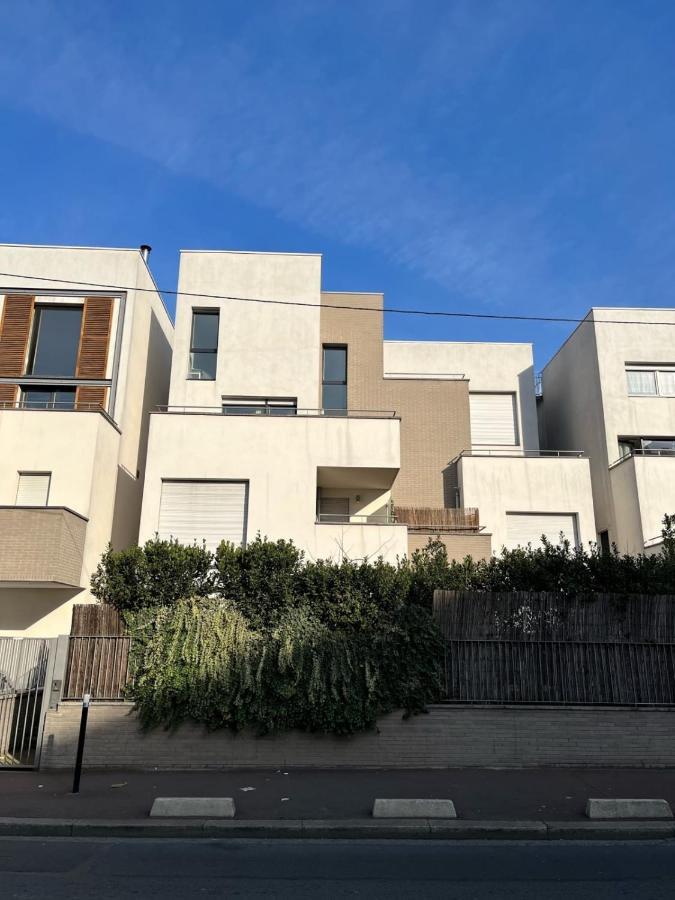 Modern And Bright Apartment Near Paris La Courneuve Exterior foto